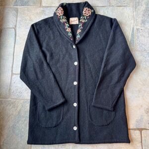 Woolrich 100% Wool Cardigan Sweater Sz M Floral Collar‎ Pearl Buttons Vintage